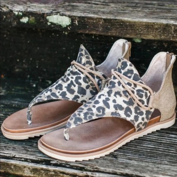 Leopard Sandals - Picture 3 of 3